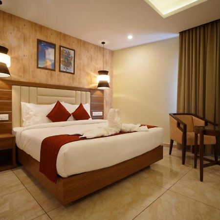 Hotel Delight Mumbai Exterior foto